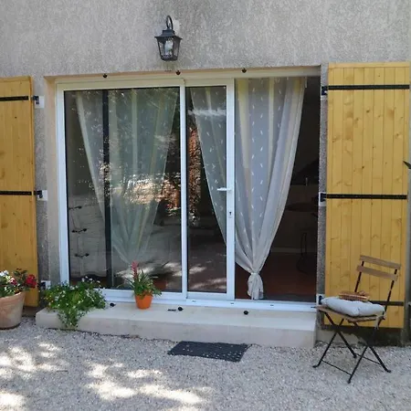 Sous Les Chenes : Pour Un Sejour Ressourcant *