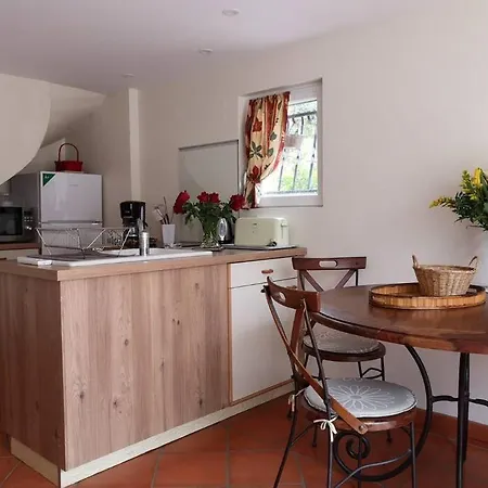 Holiday home Sous Les Chenes : Pour Un Sejour Ressourcant