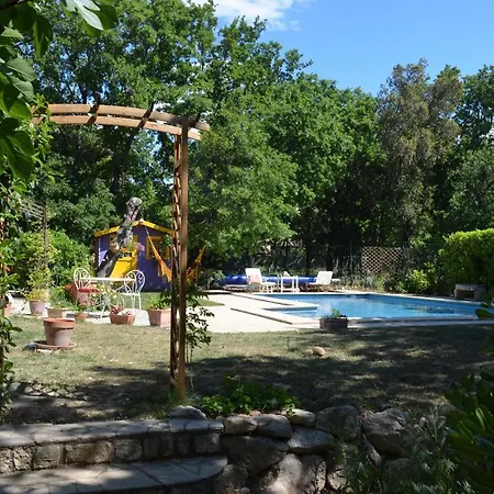 Sous Les Chenes : Pour Un Sejour Ressourcant * Rochefort-du-Gard